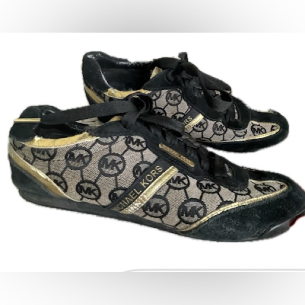 Michael Kors MK black and gold label shoes